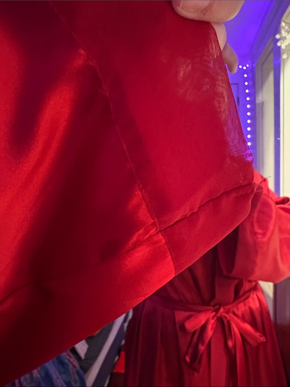 VINTAGE LINGERIE & Co Red Satin Women's Robe with Embroidered Detail and organza - Picture 8 of 9